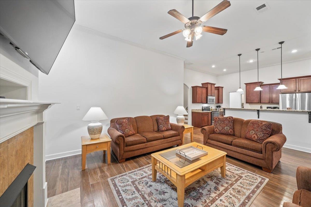 8558 WOODLAND ROSE CIR S
