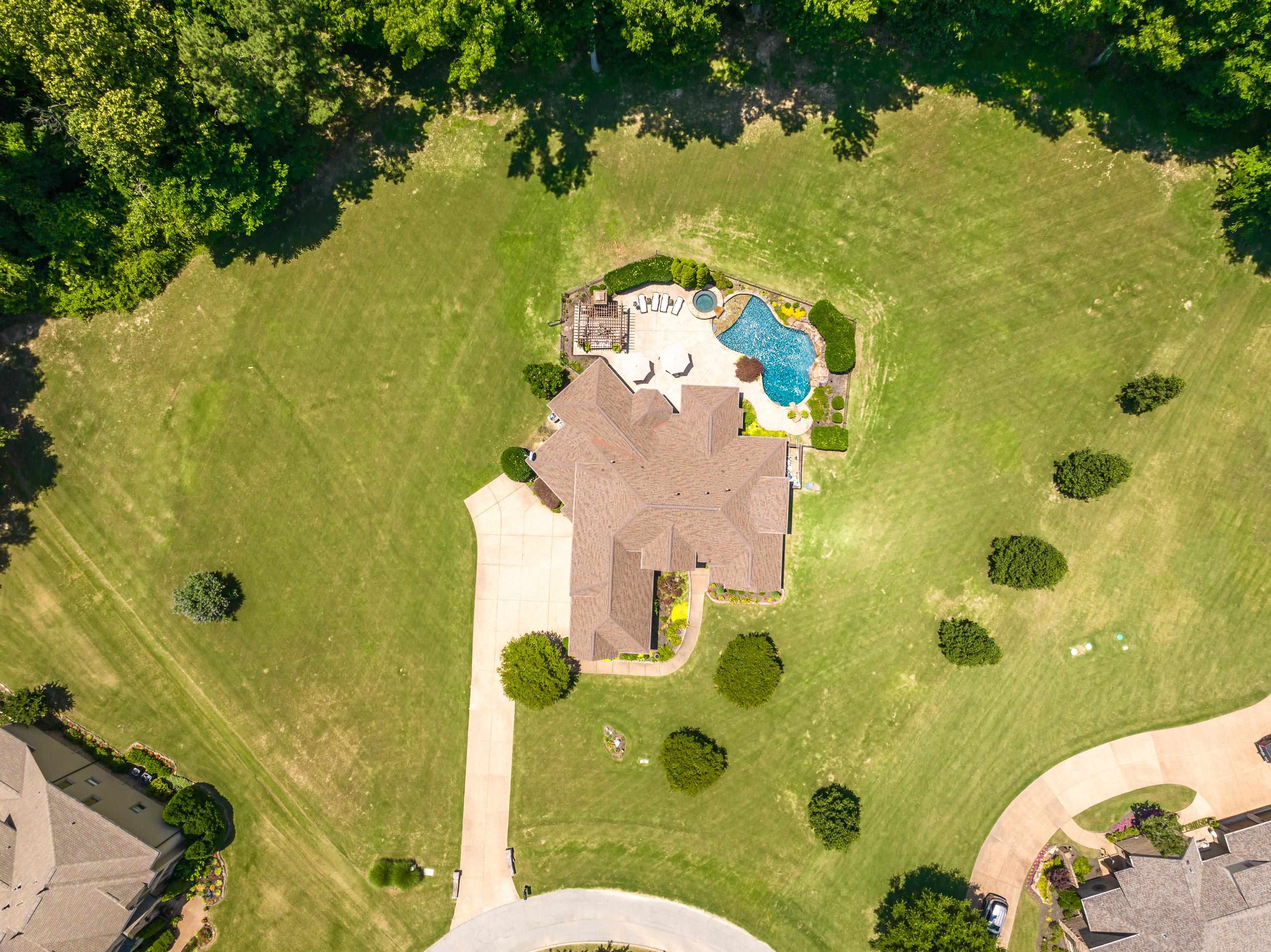 230 REGENT DR