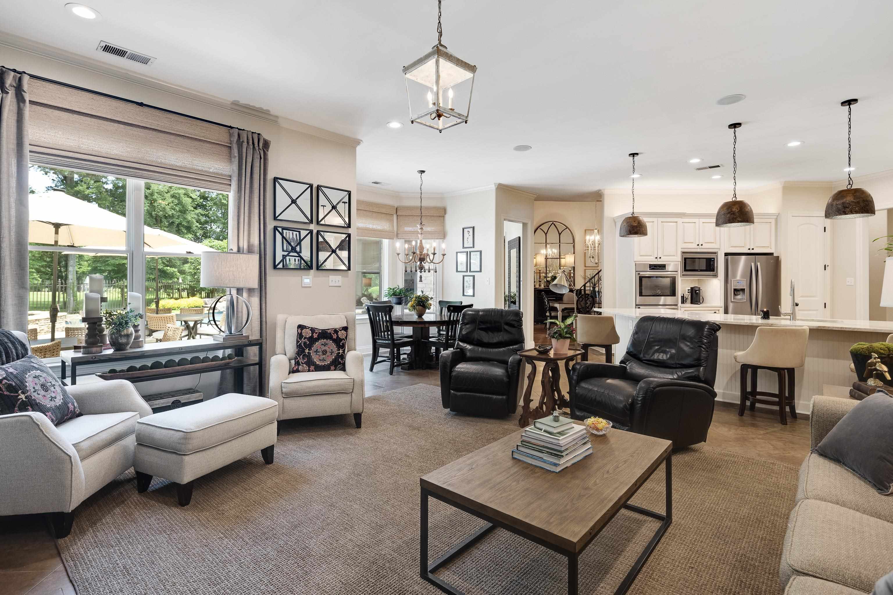 230 REGENT DR