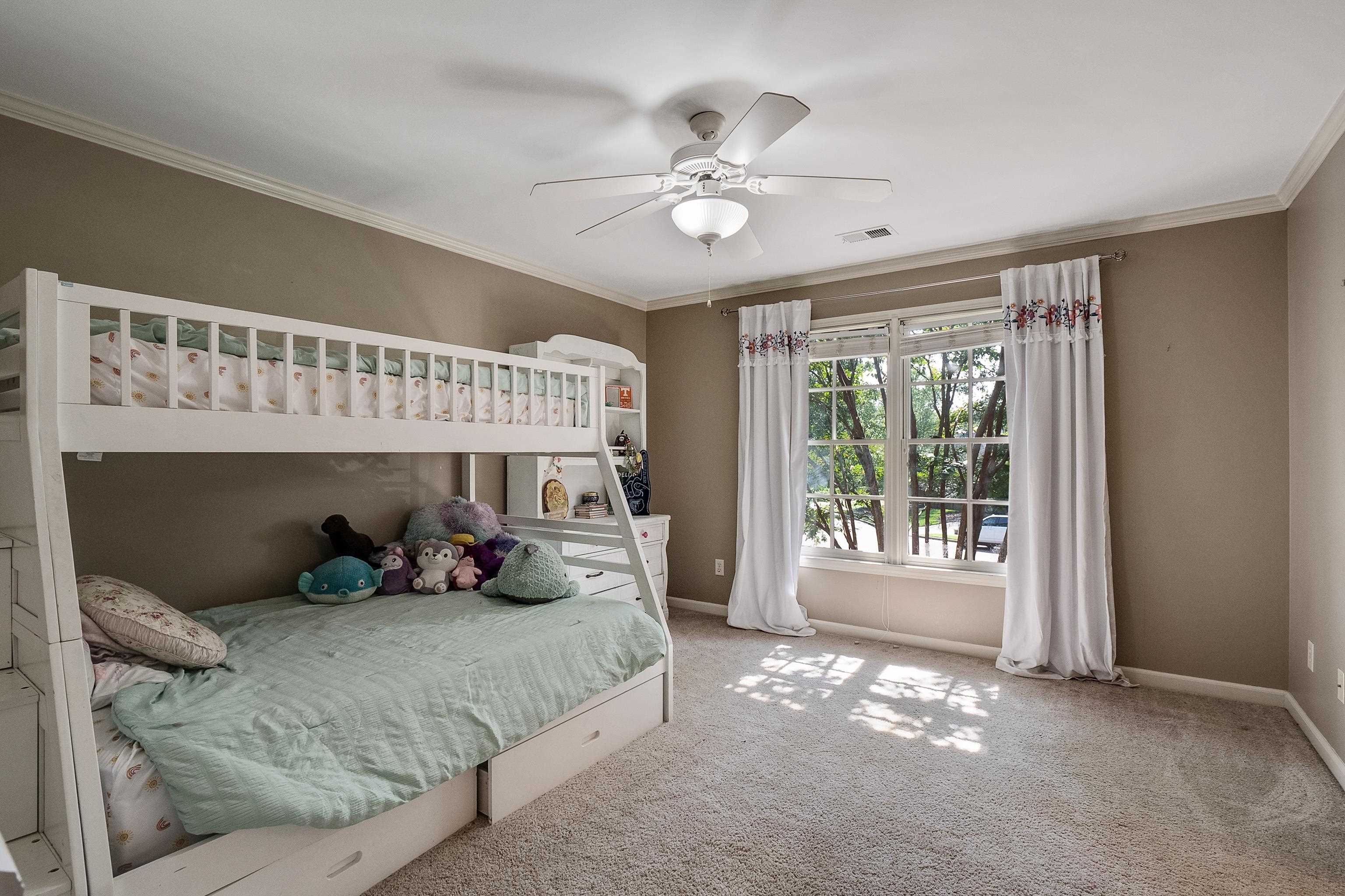 10230 MACKWOOD DR