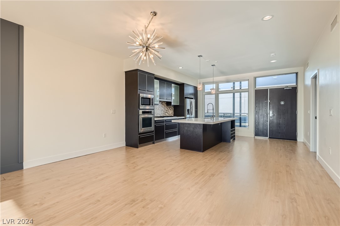 8925 West Flamingo Road 323