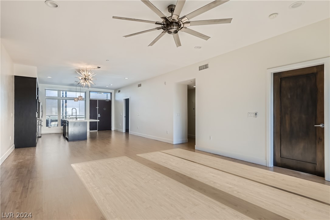 8925 West Flamingo Road 323