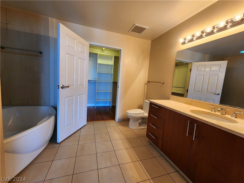 200 West Sahara Avenue 2305