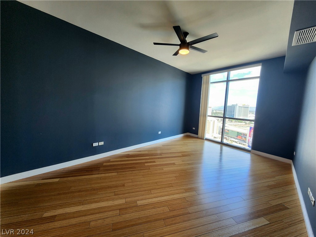 200 West Sahara Avenue 2305