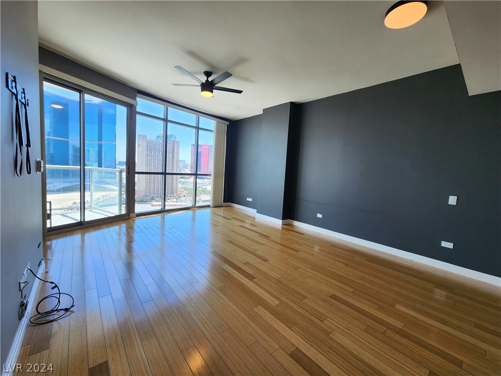 200 West Sahara Avenue 2305