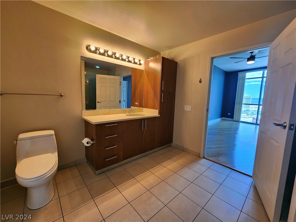 200 West Sahara Avenue 2305