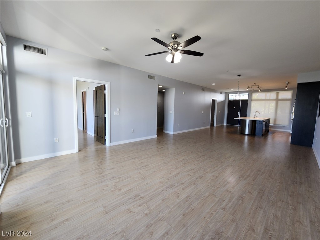 8925 West Flamingo Road 221