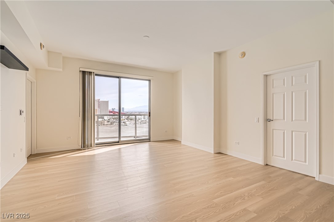 200 West Sahara Avenue 1102