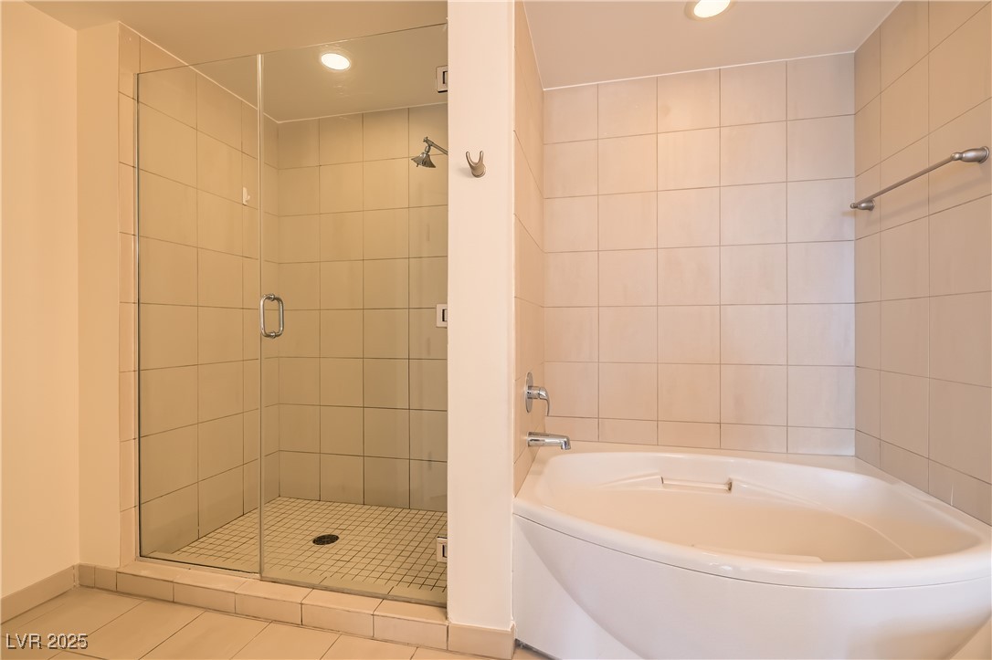 200 West Sahara Avenue 1102