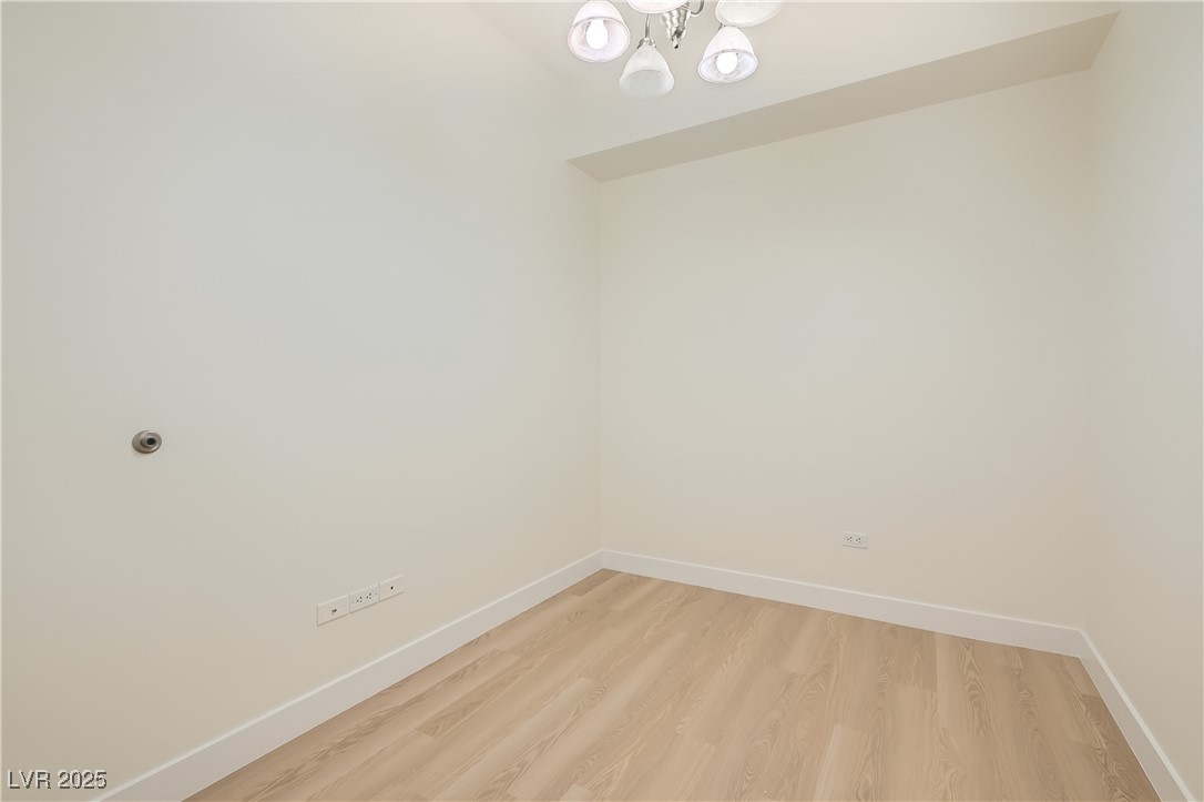 200 West Sahara Avenue 1102