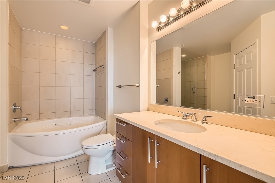 200 West Sahara Avenue 1102