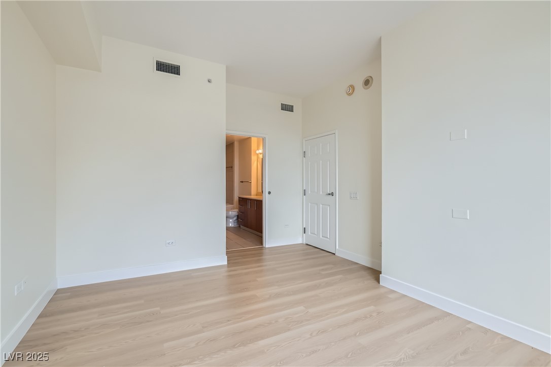 200 West Sahara Avenue 1102