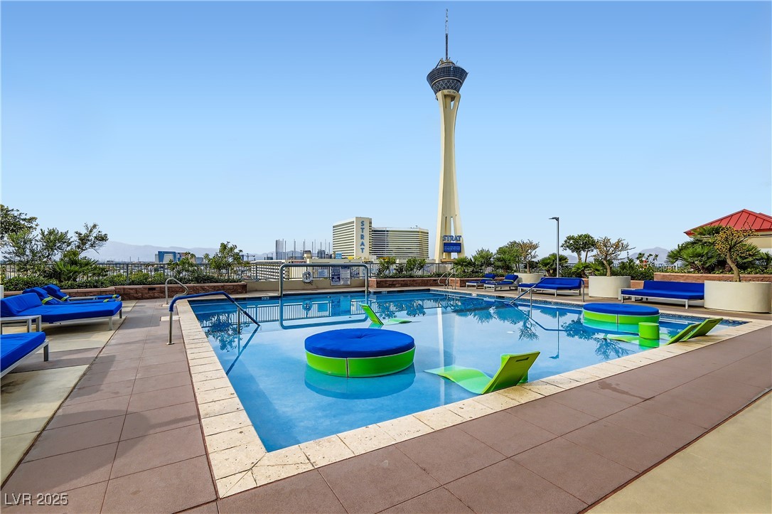 200 West Sahara Avenue 1102