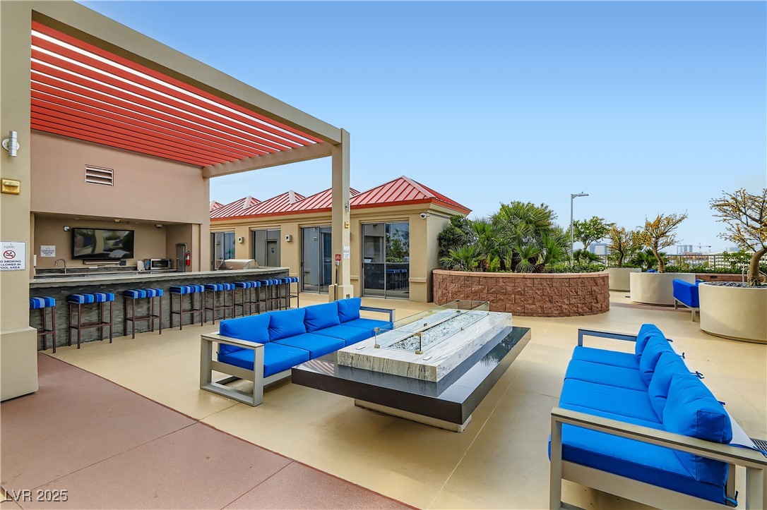 200 West Sahara Avenue 1102