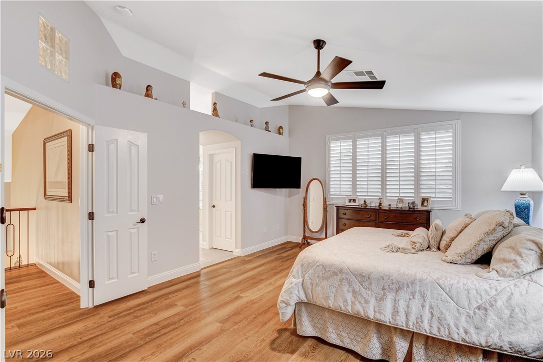 10133 Hill Country Avenue