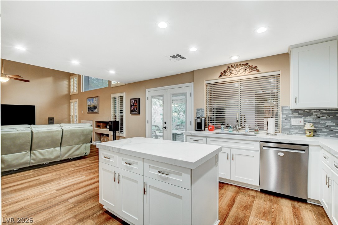 10133 Hill Country Avenue