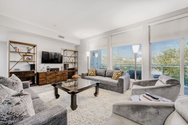 8925 West Flamingo Road 207