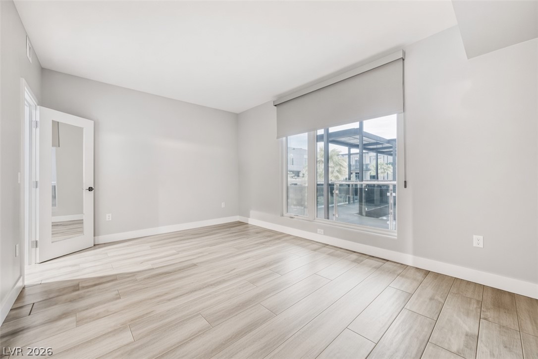 8925 West Flamingo Road 207