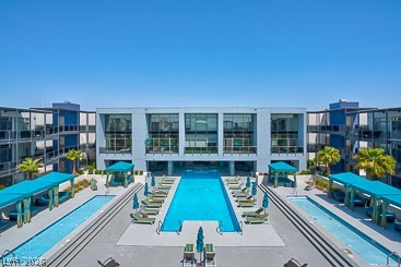 8925 West Flamingo Road 207