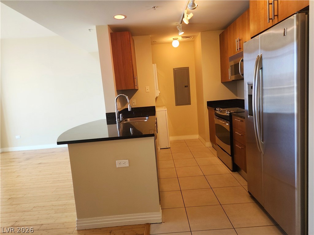 200 West Sahara Avenue 1705