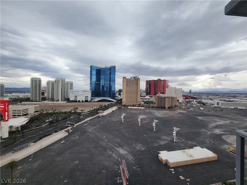 200 West Sahara Avenue 2004