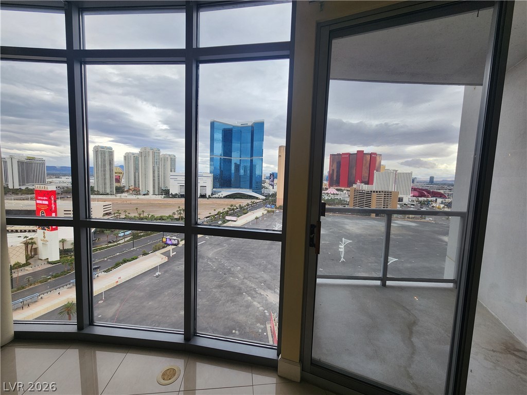 200 West Sahara Avenue 2004
