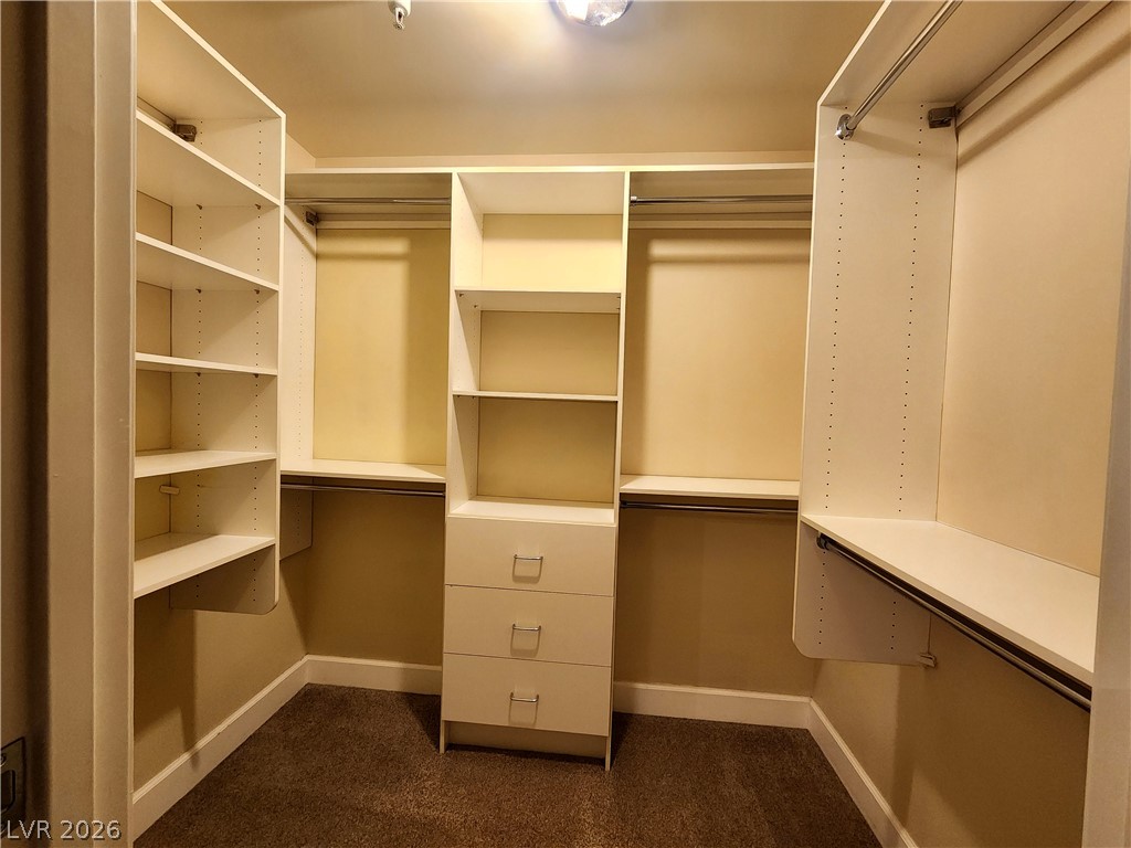 200 West Sahara Avenue 2004