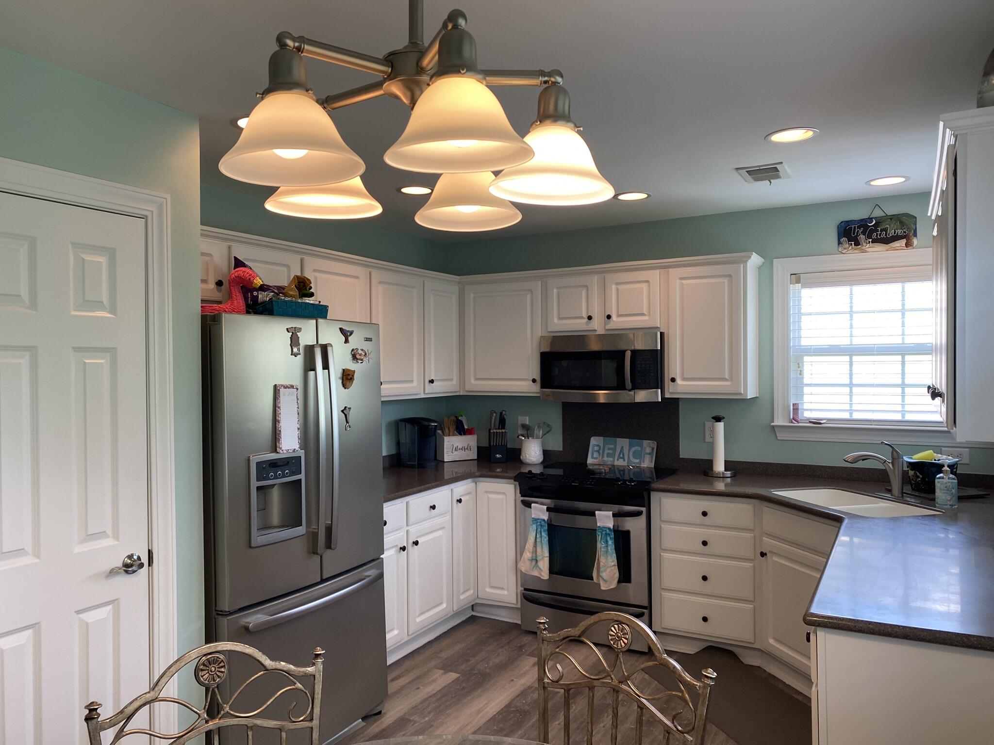 102 Torrey Pines Drive