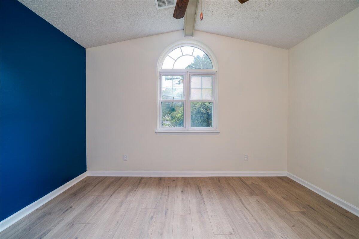 408 White Church Lane