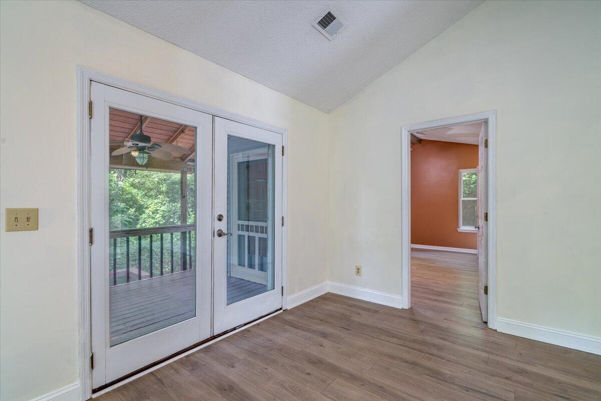 408 White Church Lane