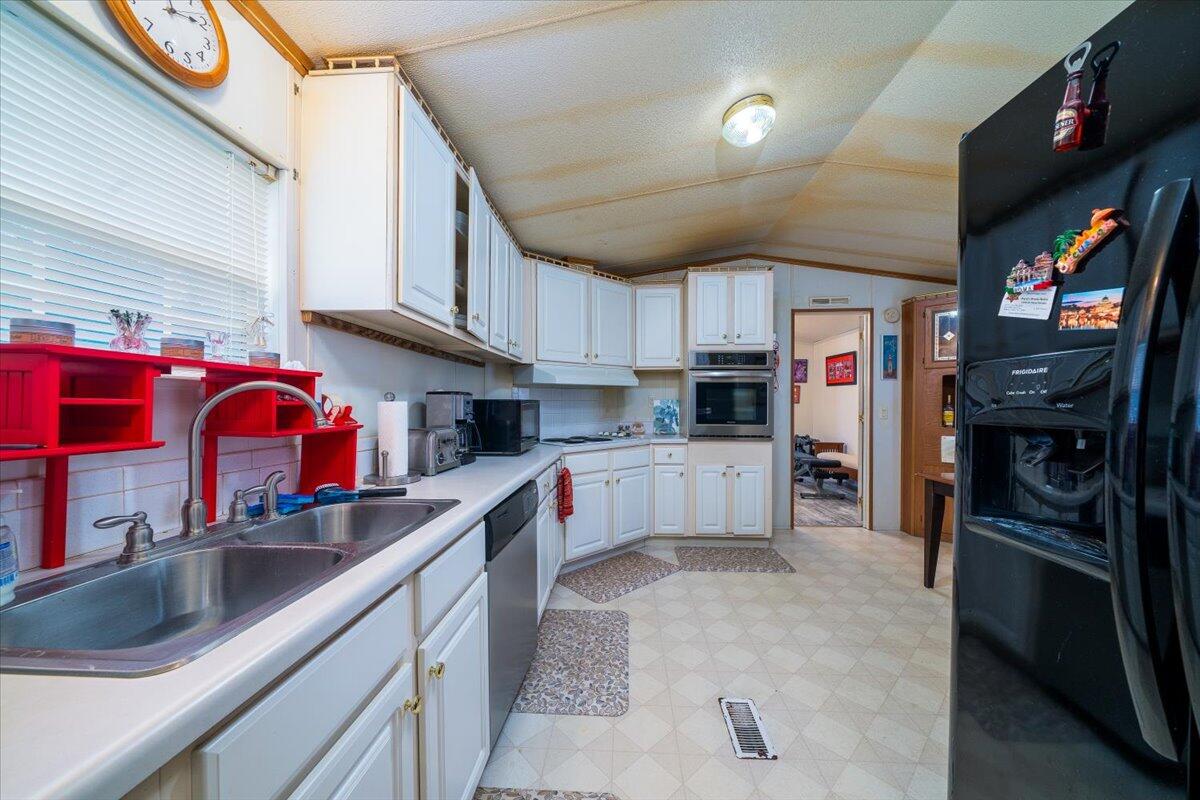 1796 United Drive