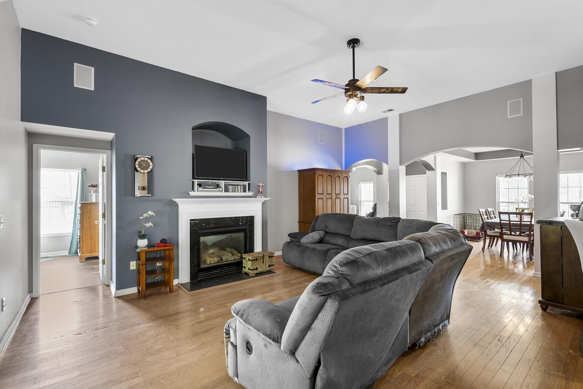7515 Whispering Oak Drive