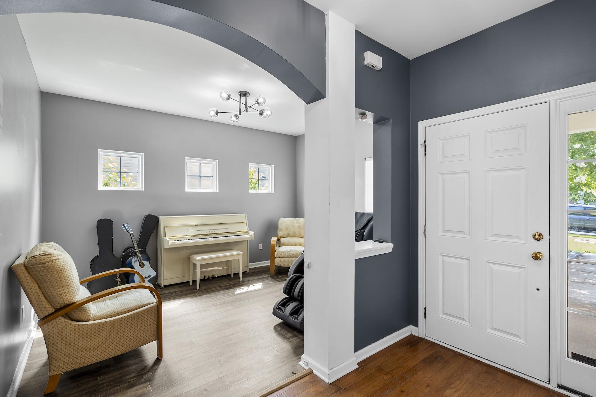 7515 Whispering Oak Drive