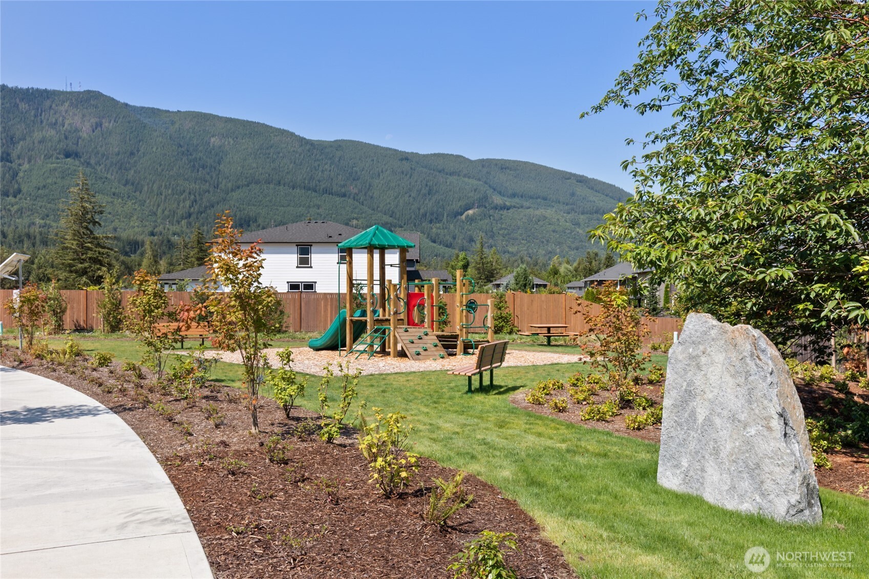 690 SE 11th Place Unit: 8