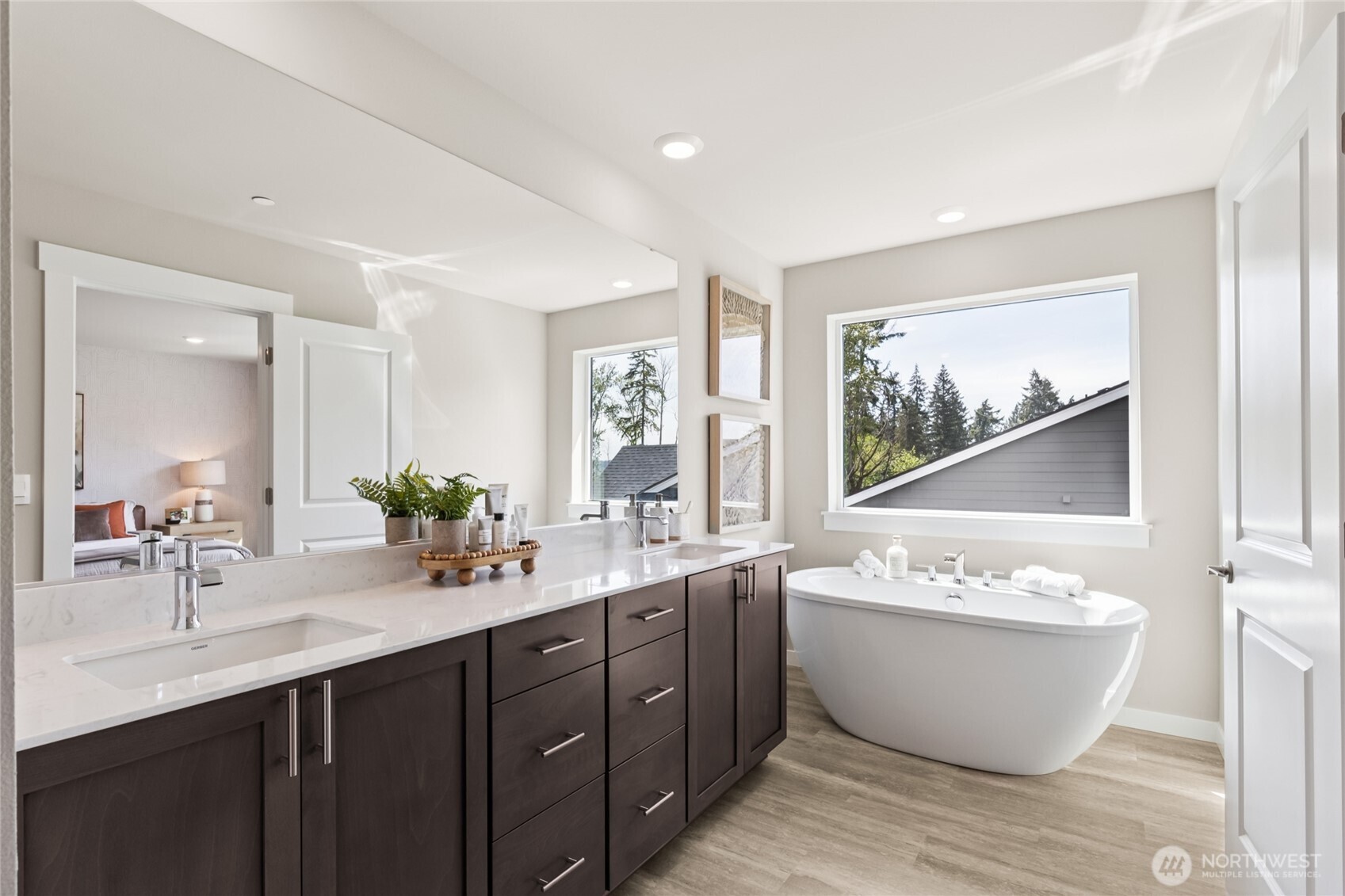 690 SE 11th Place Unit: 8