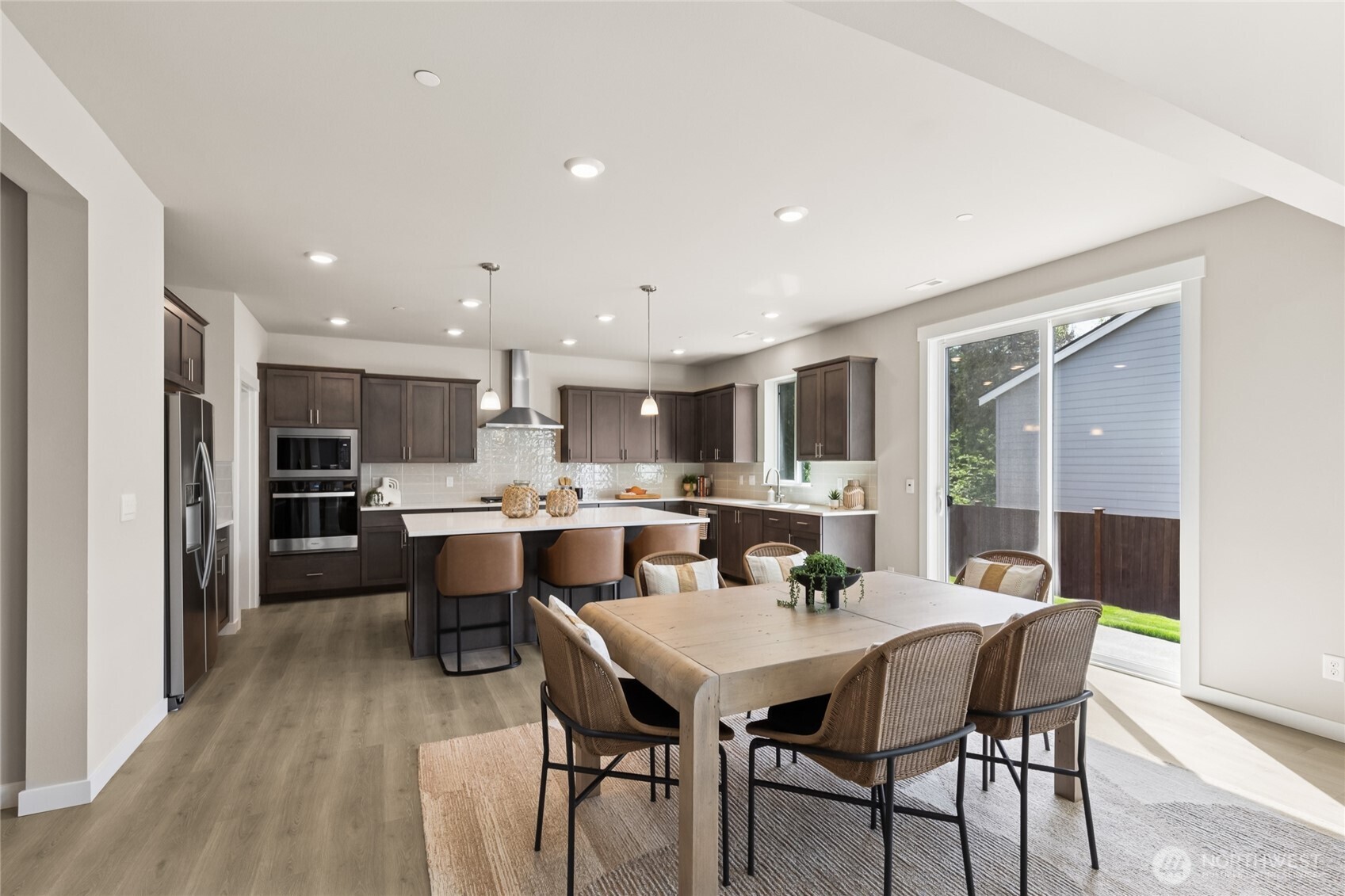 690 SE 11th Place Unit: 8