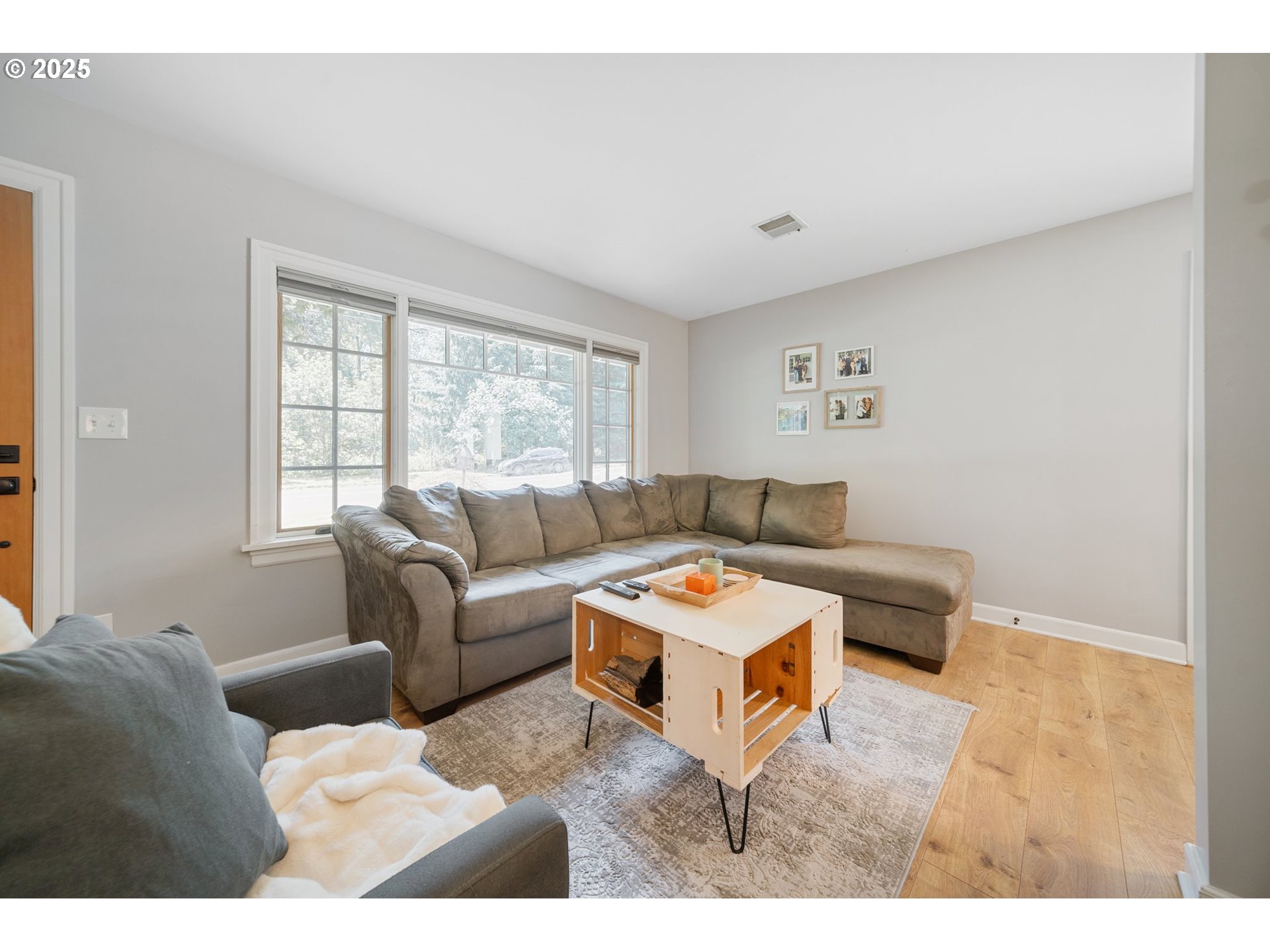 2822 NE FREMONT DR
