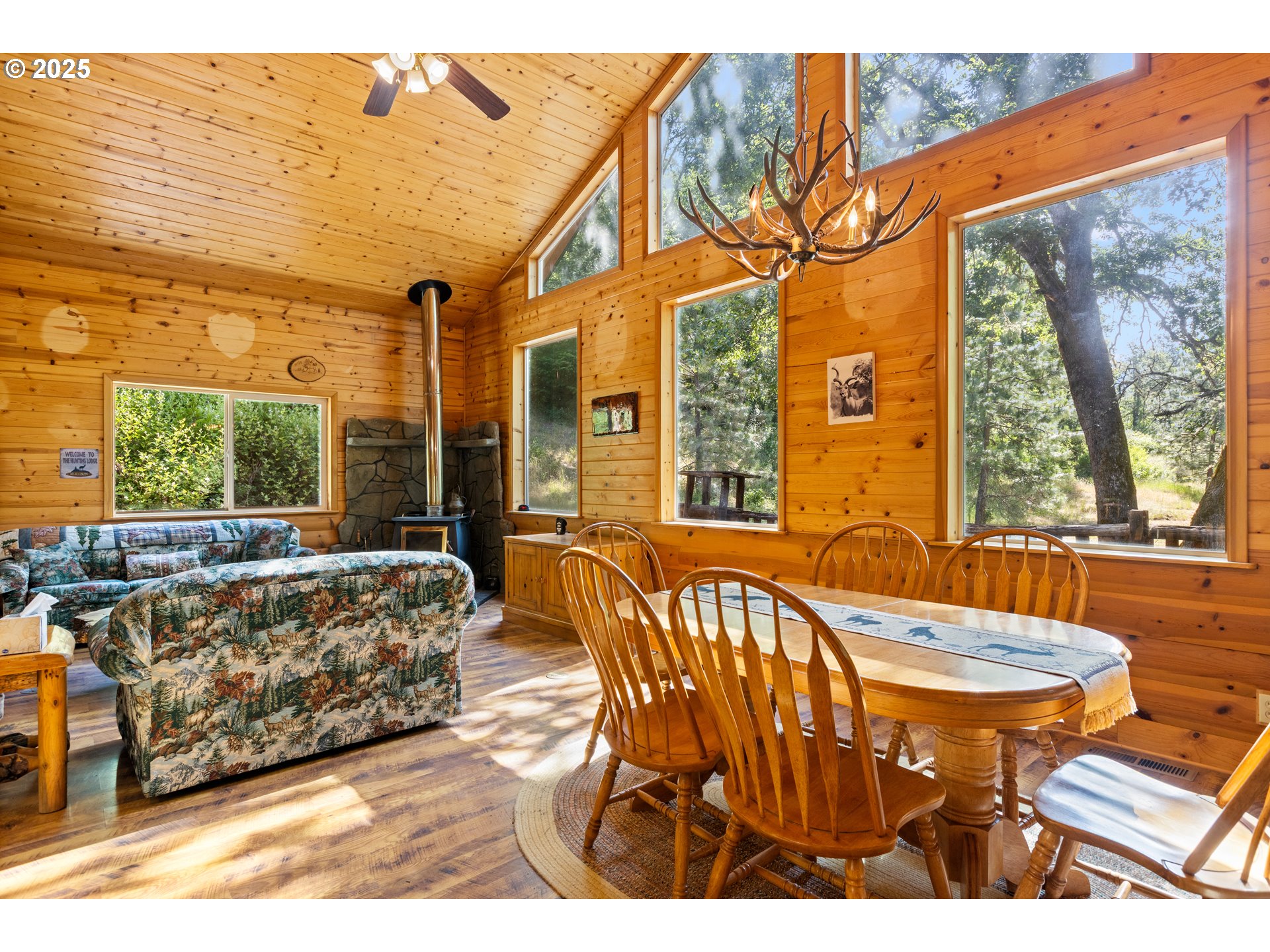 1470 E WILLIS CREEK RD