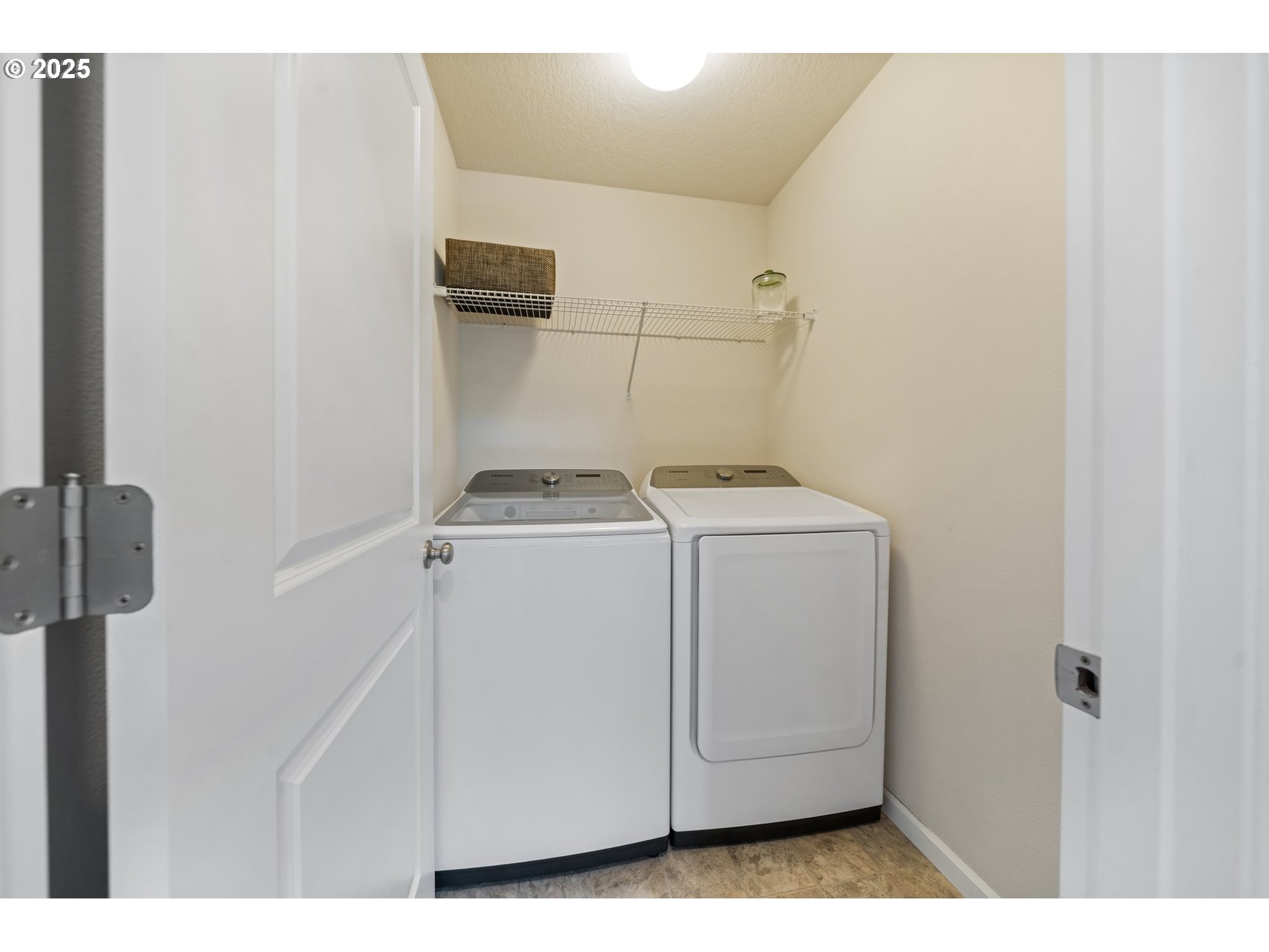 2216 SE 16TH ALY