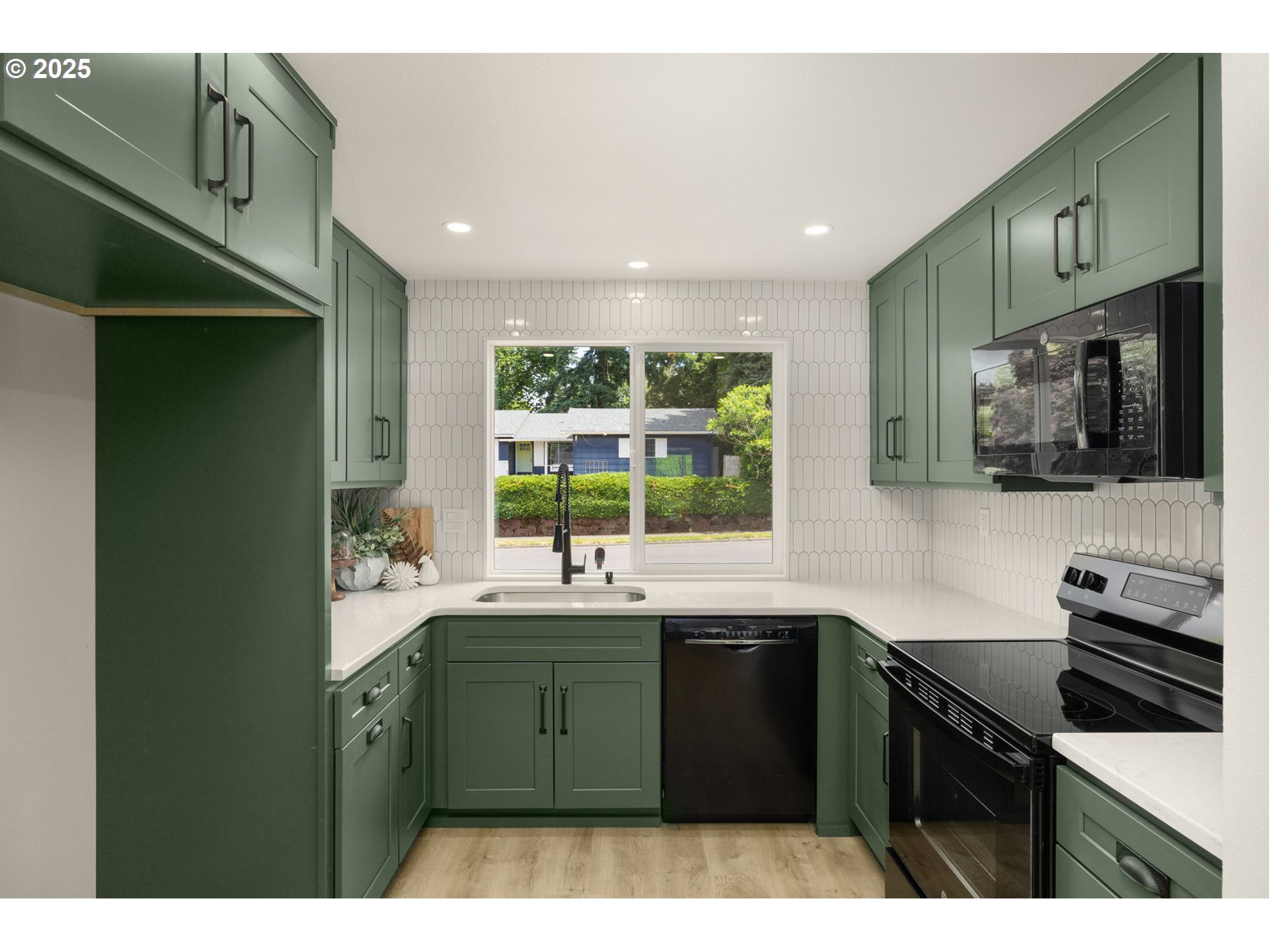 18090 NW AVALON DR