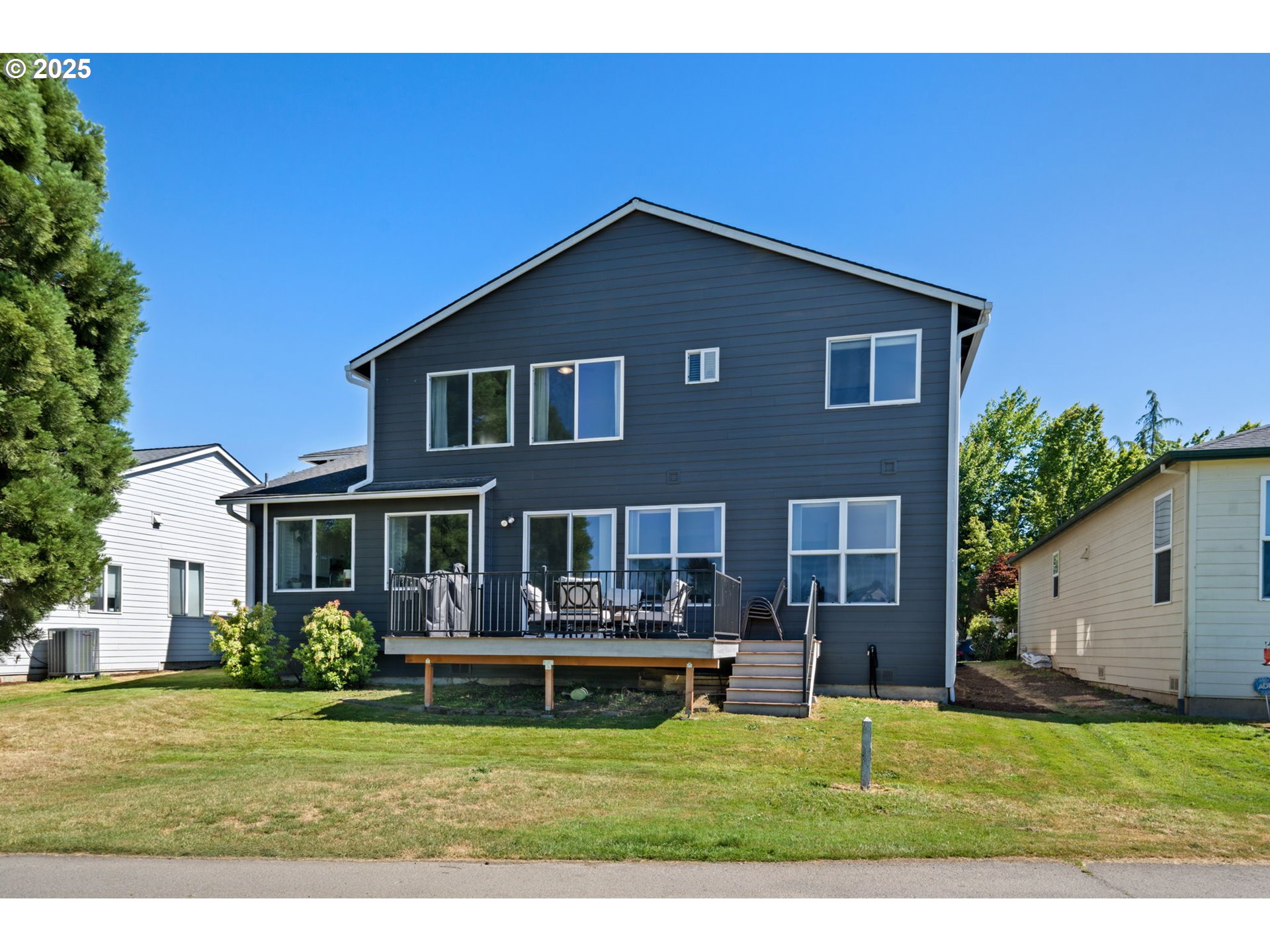 467 IRONWOOD TER