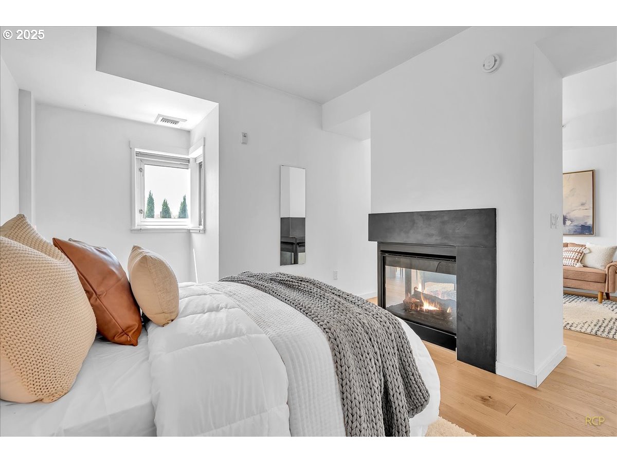 910 SE 42ND AVE 370