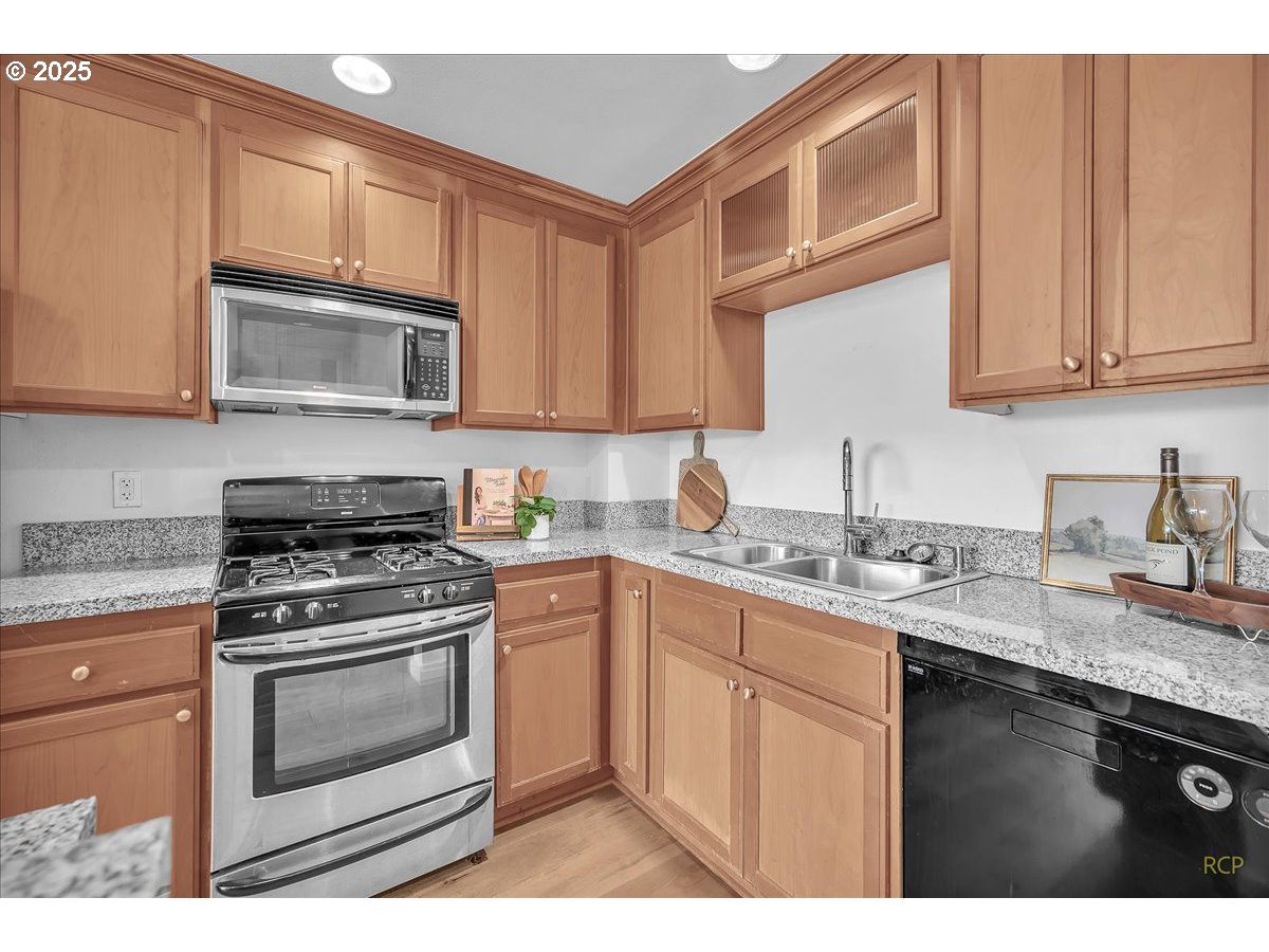 910 SE 42ND AVE 370