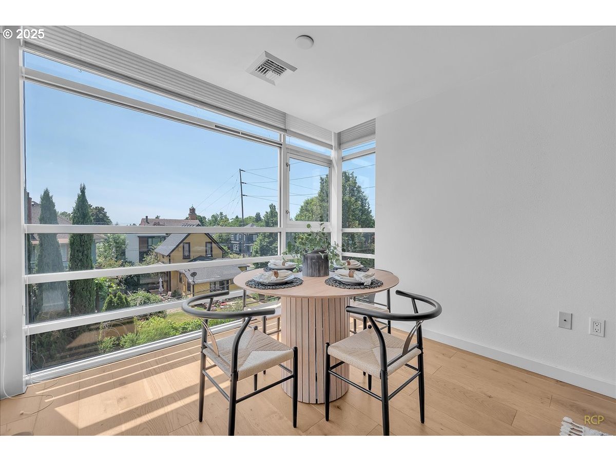 910 SE 42ND AVE 370