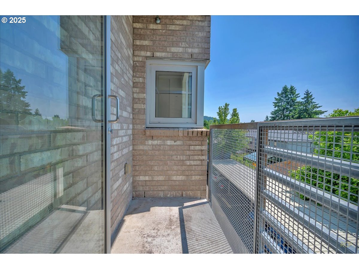 910 SE 42ND AVE 370
