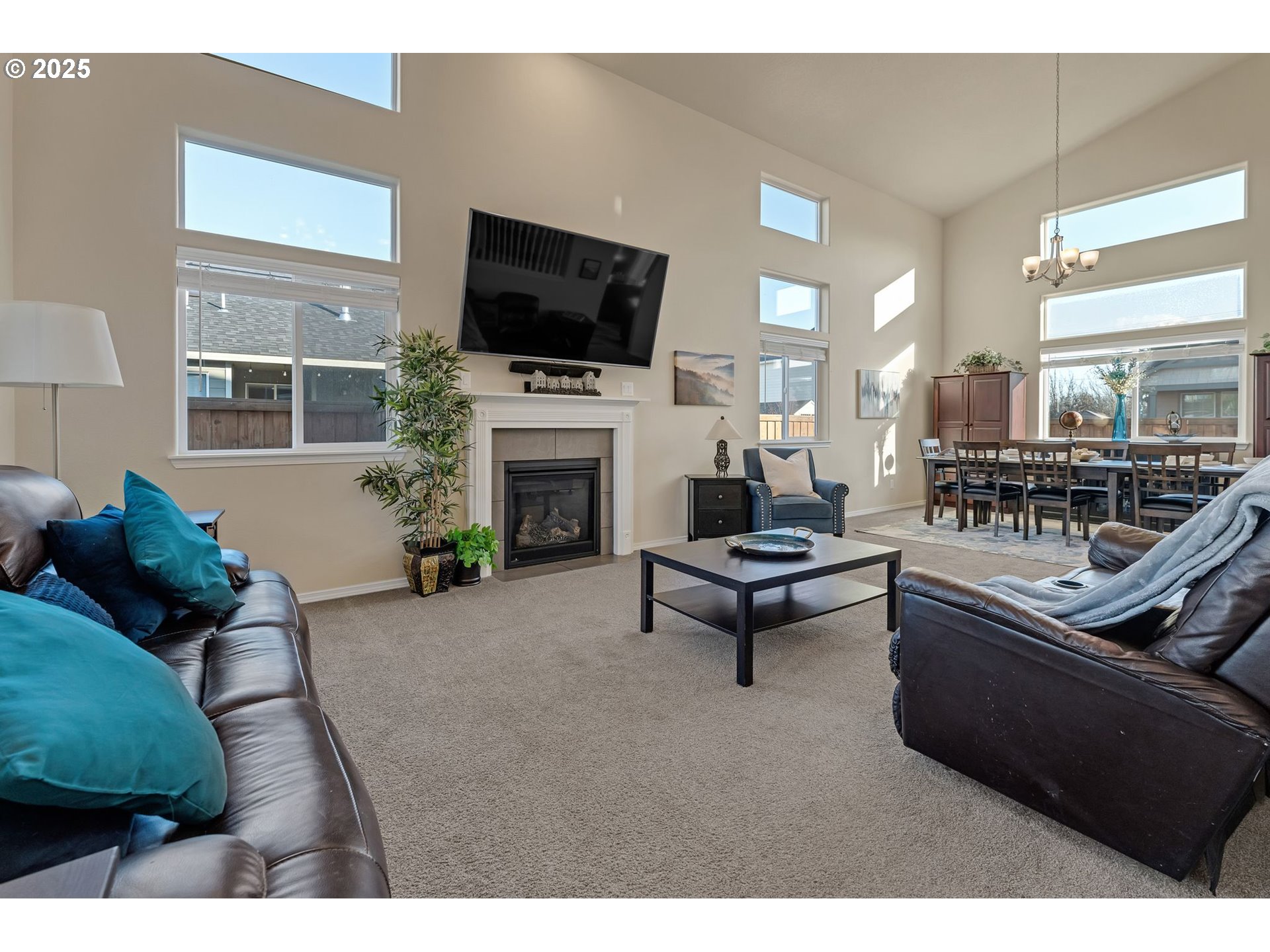 698 STEWART DR