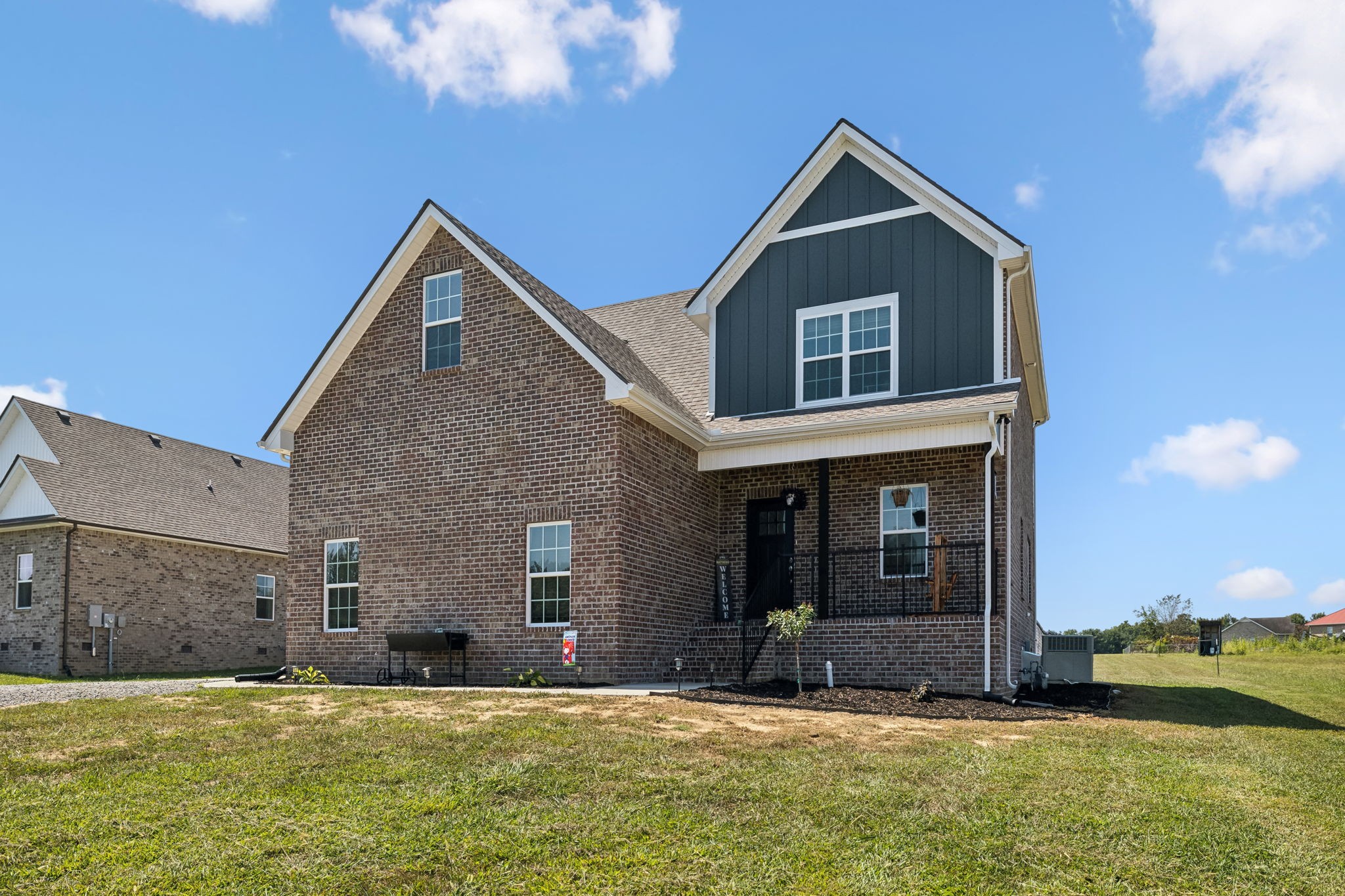212 Pine Creek Dr