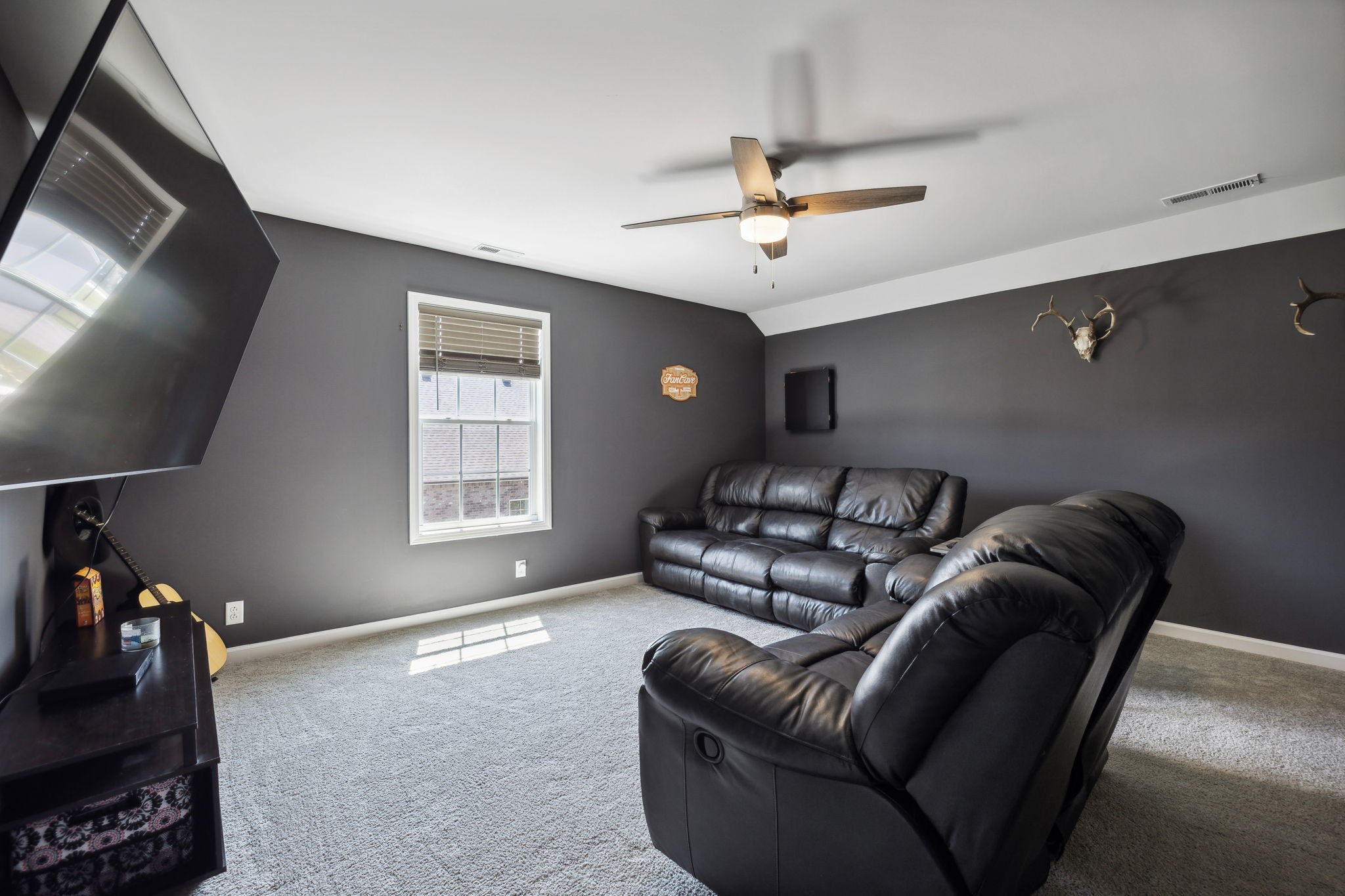212 Pine Creek Dr