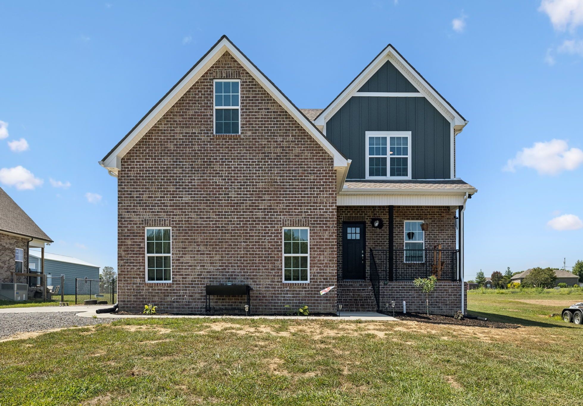 212 Pine Creek Dr
