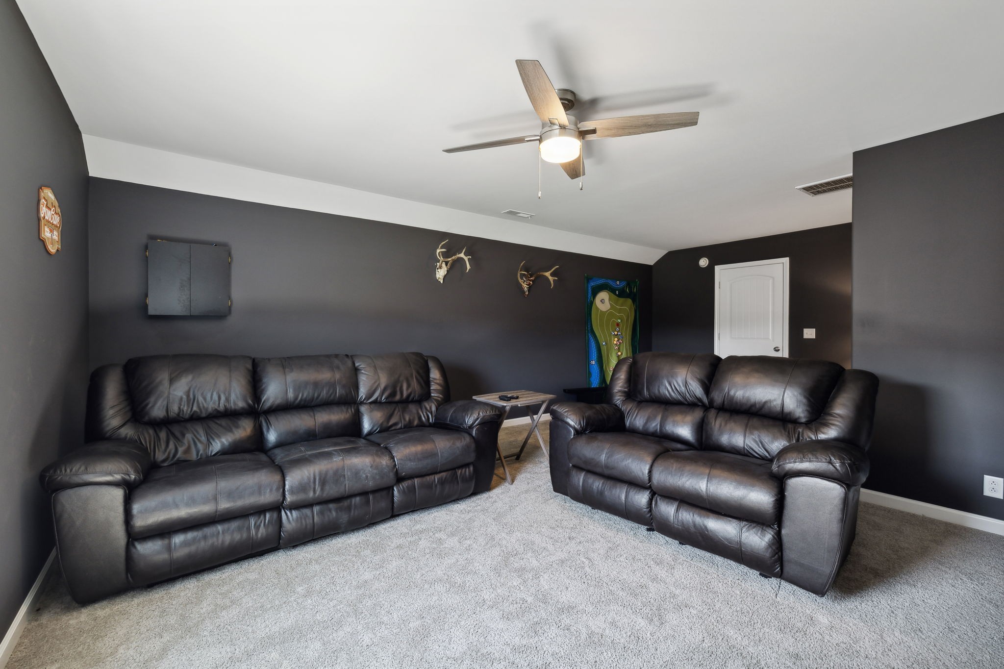 212 Pine Creek Dr